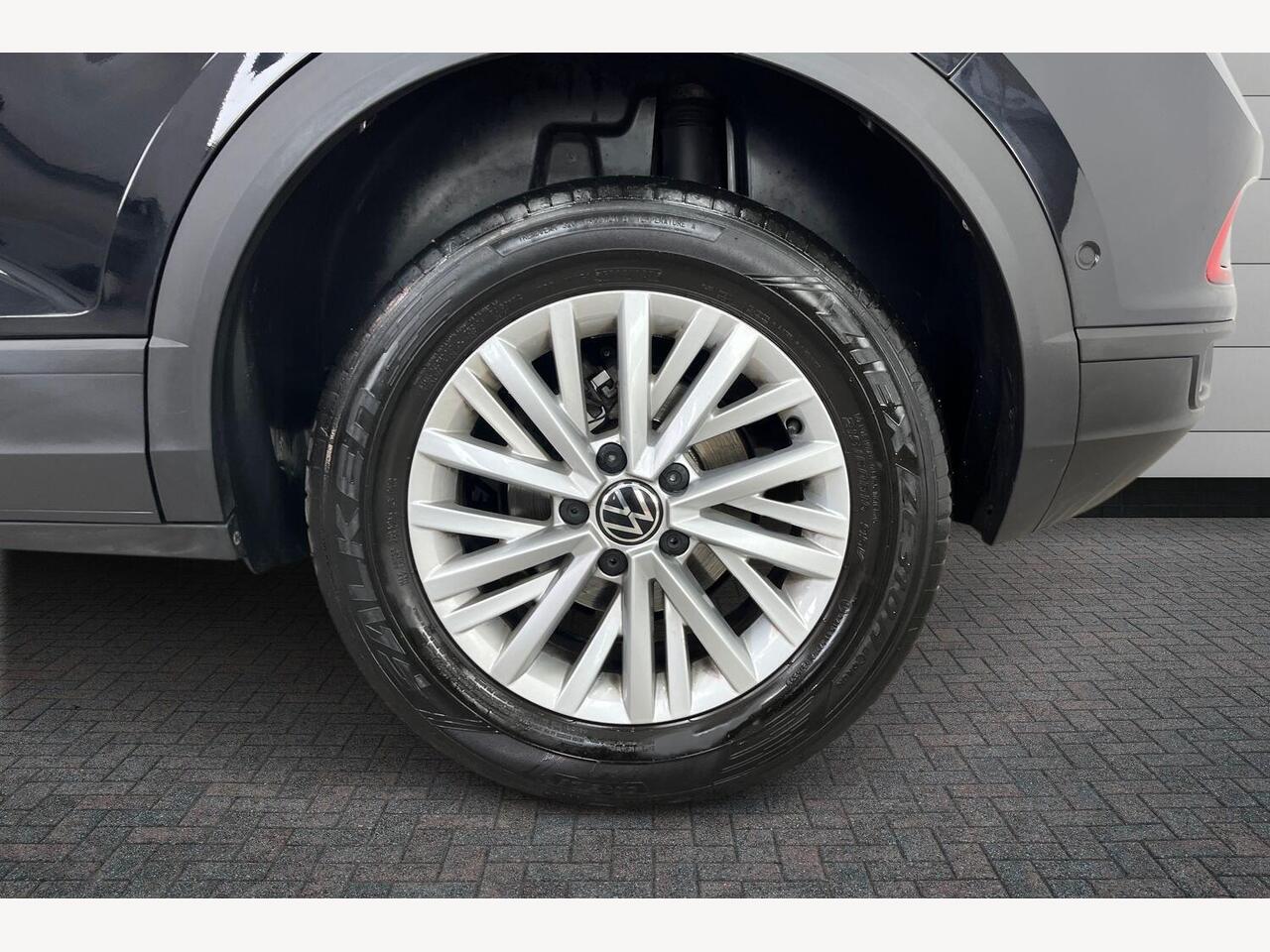 Used Volkswagen T-Roc 2023 for sale - 76675516: Photo 7