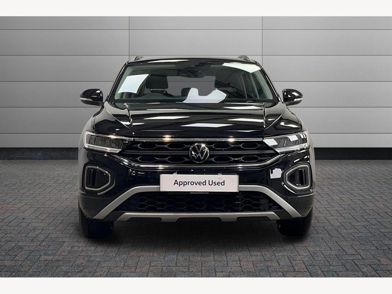 Used Volkswagen T-Roc 2023 for sale - 76675516: Photo 9