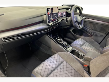 Used Volkswagen Golf 2025 for sale - 76679760: Photo