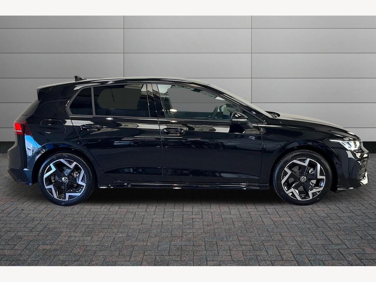 Used Volkswagen Golf 2025 for sale - 76679760: Photo 5