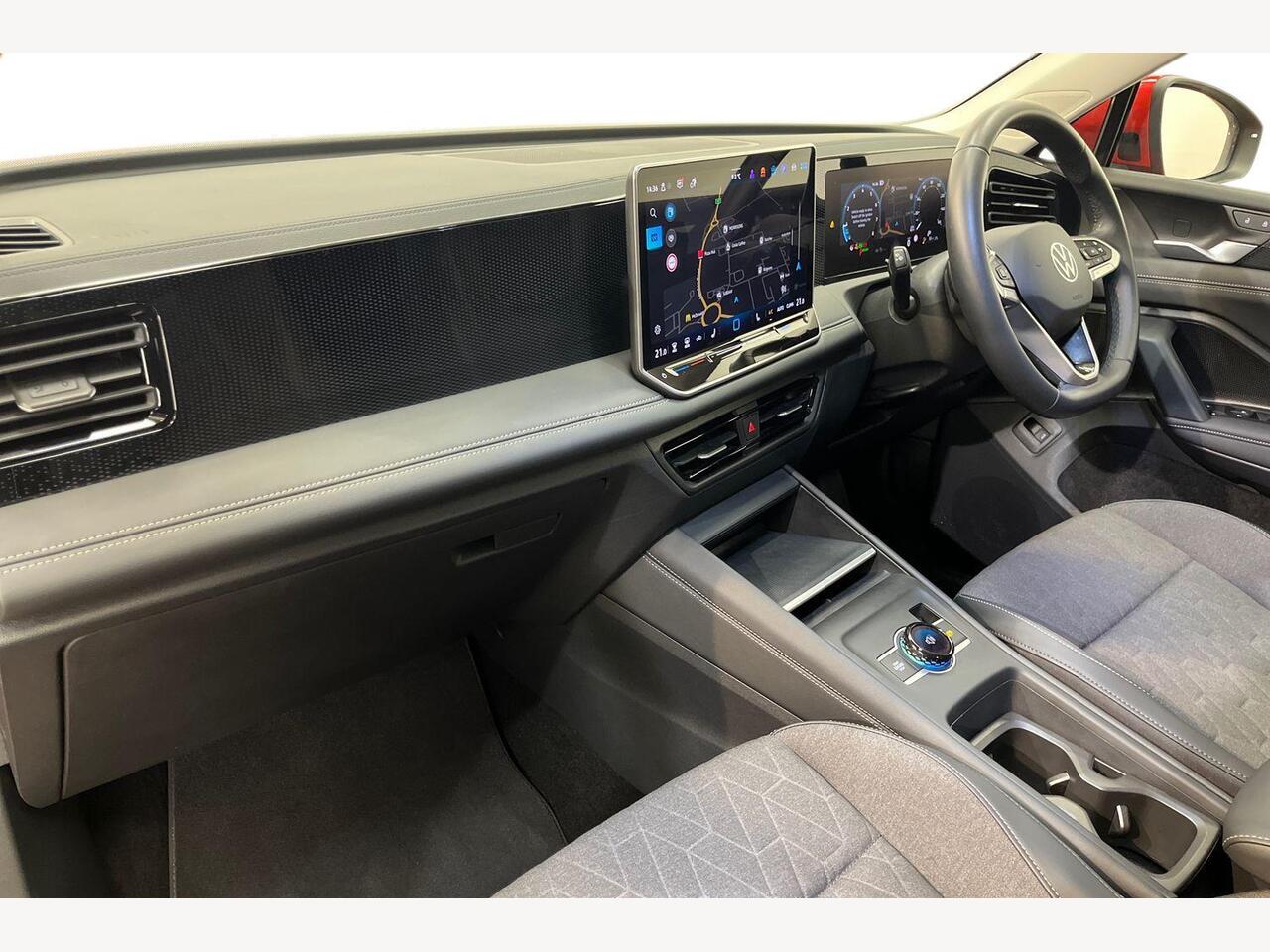 Used Volkswagen Tiguan 2024 for sale - 77647744: Photo 2