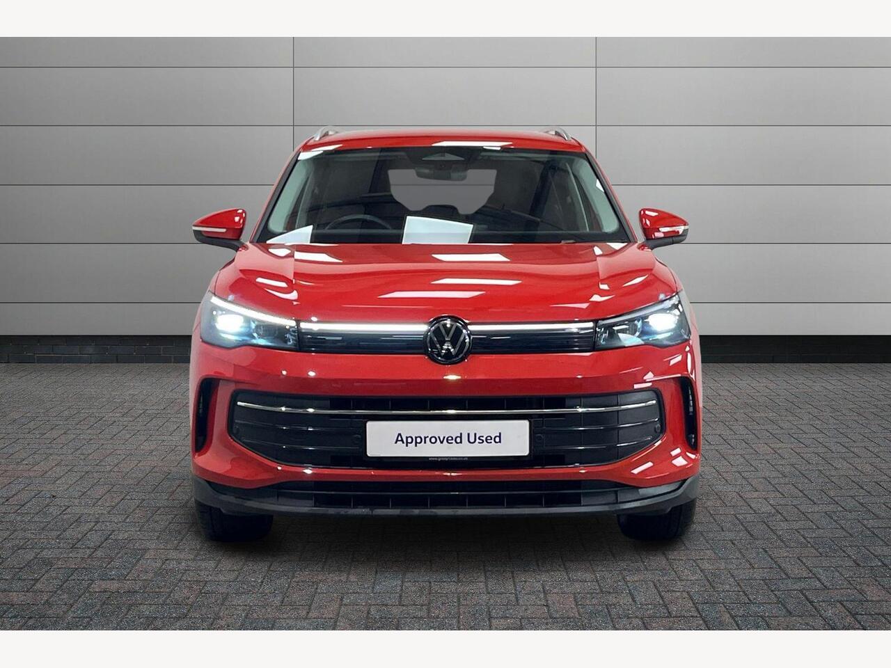 Used Volkswagen Tiguan 2024 for sale - 77647744: Photo 9