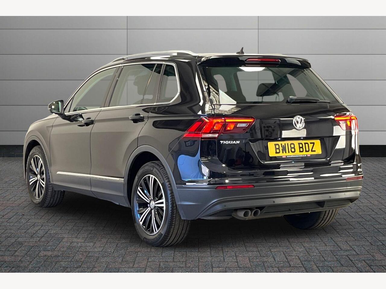 Used Volkswagen Tiguan 2018 for sale - 78158972: Photo 3