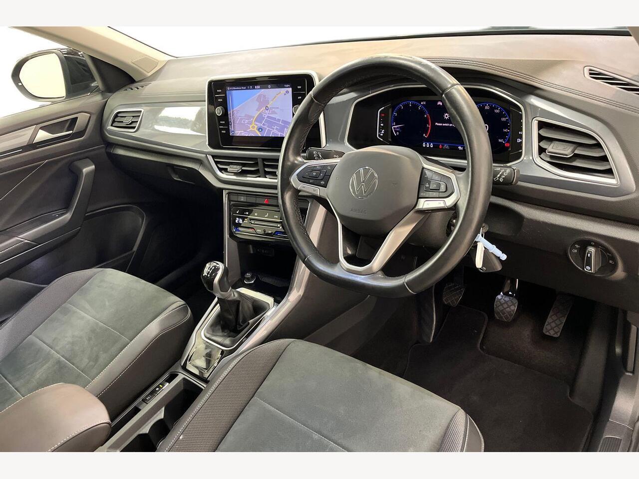 Used Volkswagen T-Roc 2022 for sale - 76674695: Photo 8