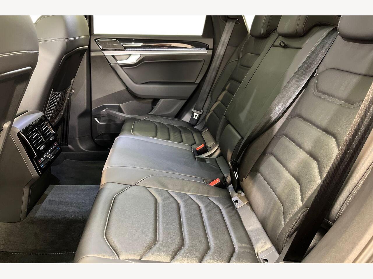 Used Volkswagen Touareg 2025 for sale - 77372779: Photo 10