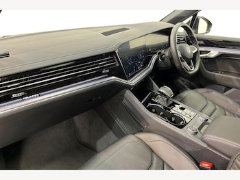 Used Volkswagen Touareg 2025 for sale - 77372779: Photo