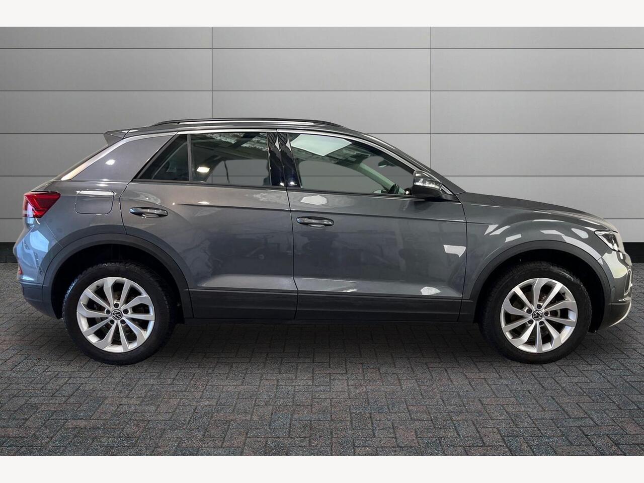 Used Volkswagen T-Roc 2023 for sale - 76676554: Photo 5