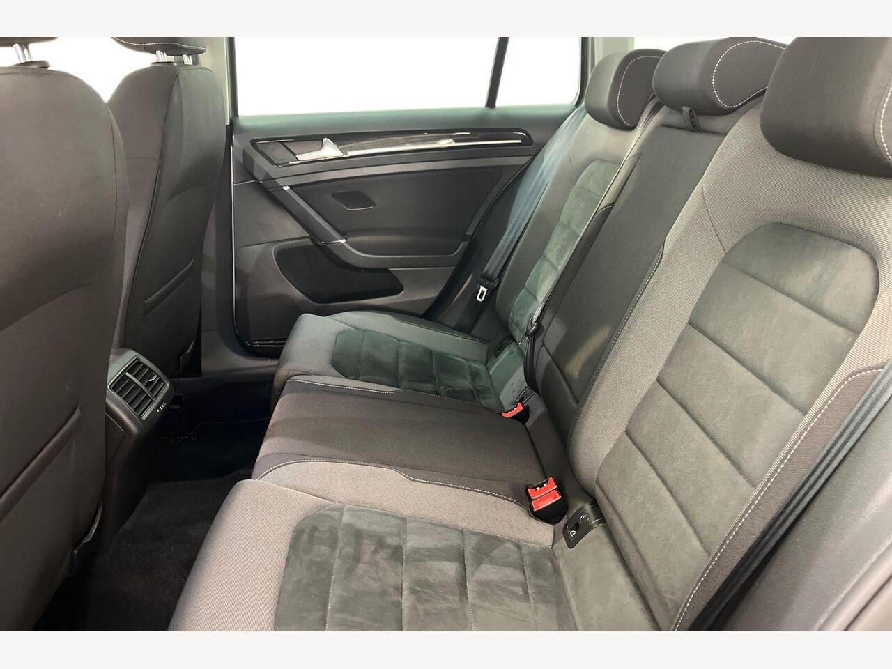 Used Volkswagen Golf 2018 for sale - 77470670: Photo 10