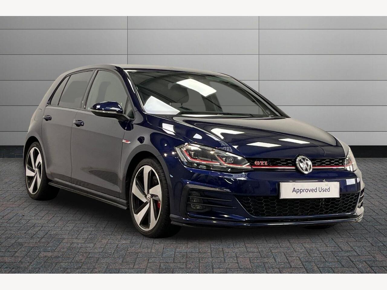 Used Volkswagen Golf 2019 for sale - 76673860: Photo 1