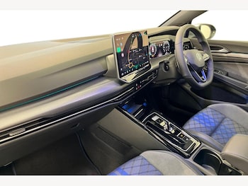 Used Volkswagen Golf 2025 for sale - 76679507: Photo