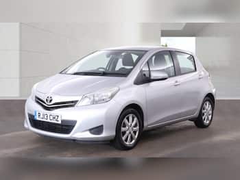 Used Toyota Yaris 2013 for sale - 79575116: Photo