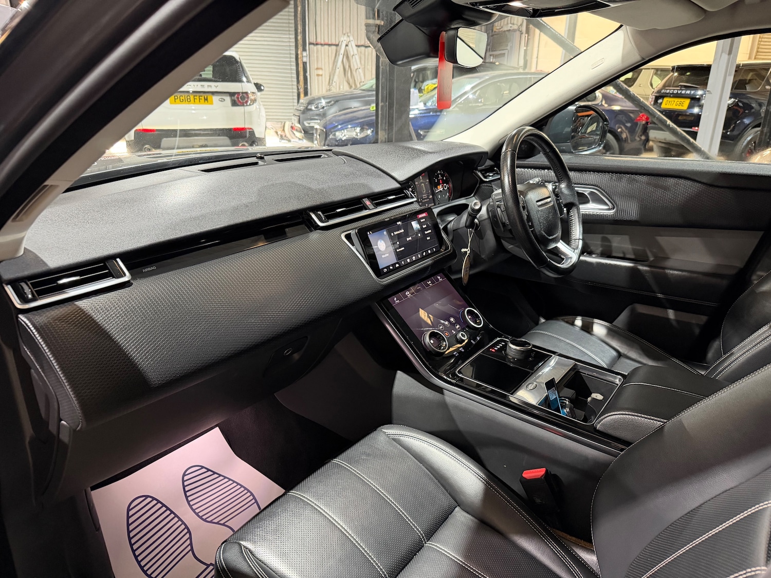 Used Land Rover Range Rover Velar 2018 for sale - 77931776: Photo 10