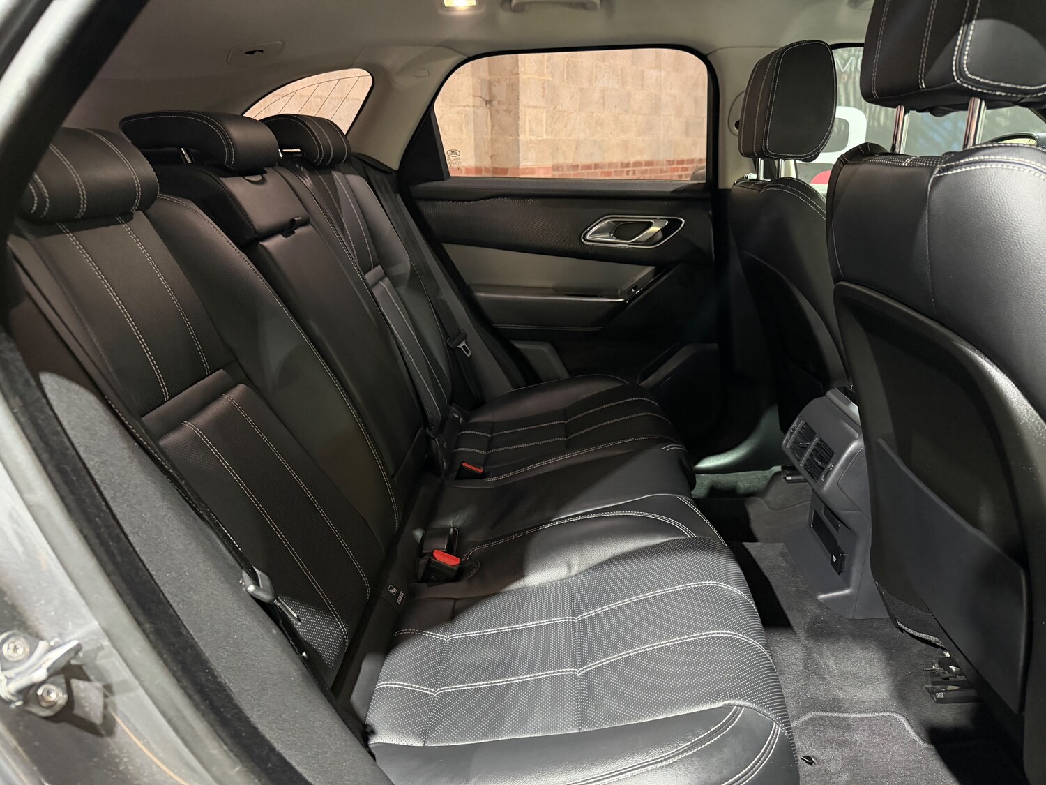 Used Land Rover Range Rover Velar 2018 for sale - 77931776: Photo 21