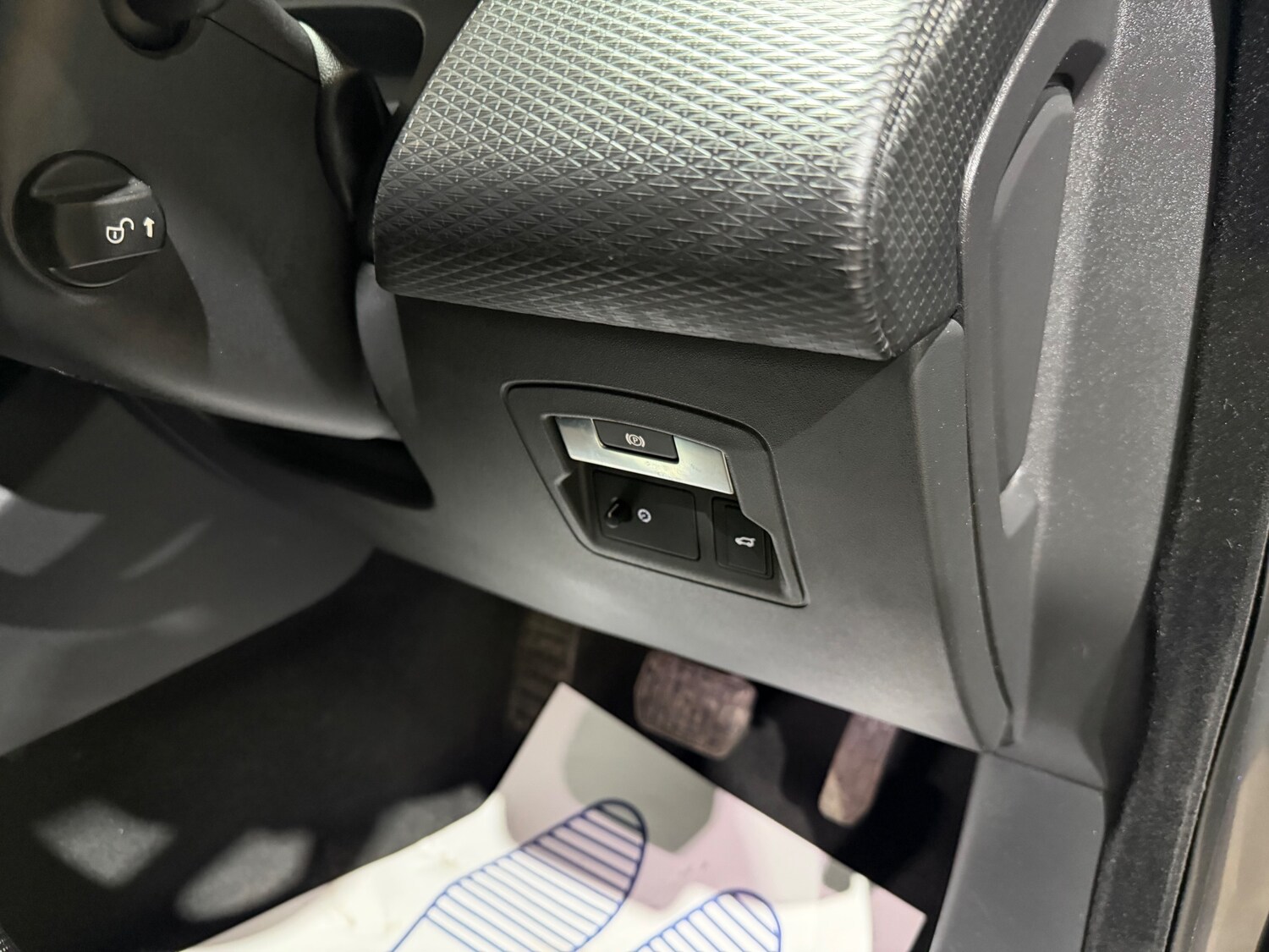 Used Land Rover Range Rover Velar 2018 for sale - 77931776: Photo 29