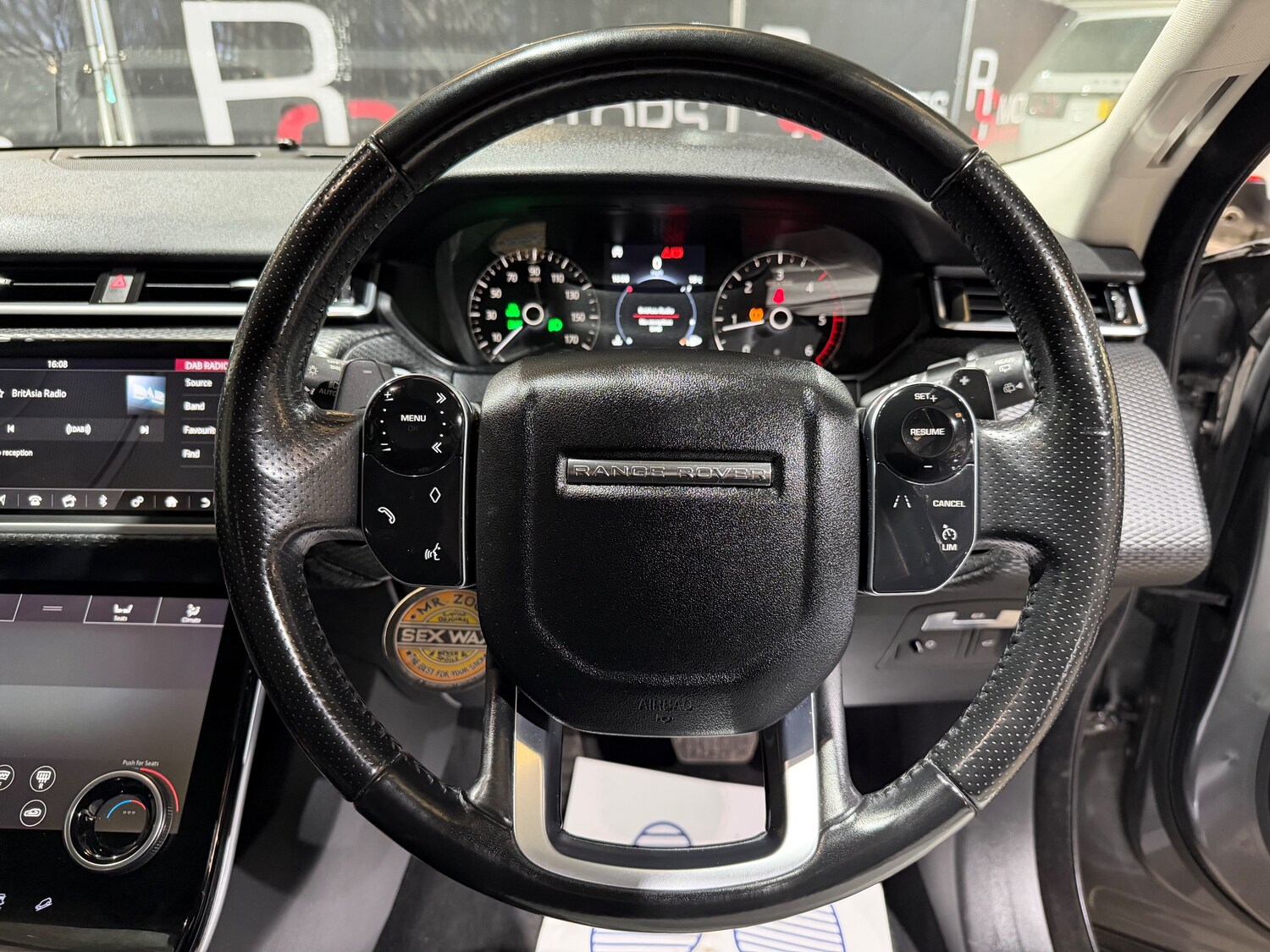 Used Land Rover Range Rover Velar 2018 for sale - 77931776: Photo 30