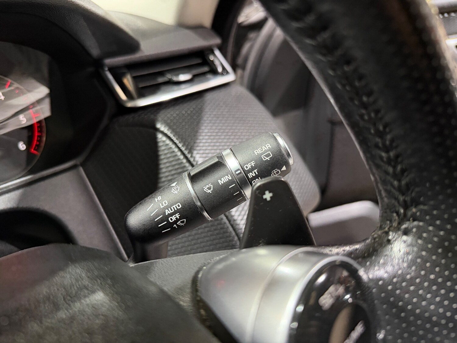 Used Land Rover Range Rover Velar 2018 for sale - 77931776: Photo 34