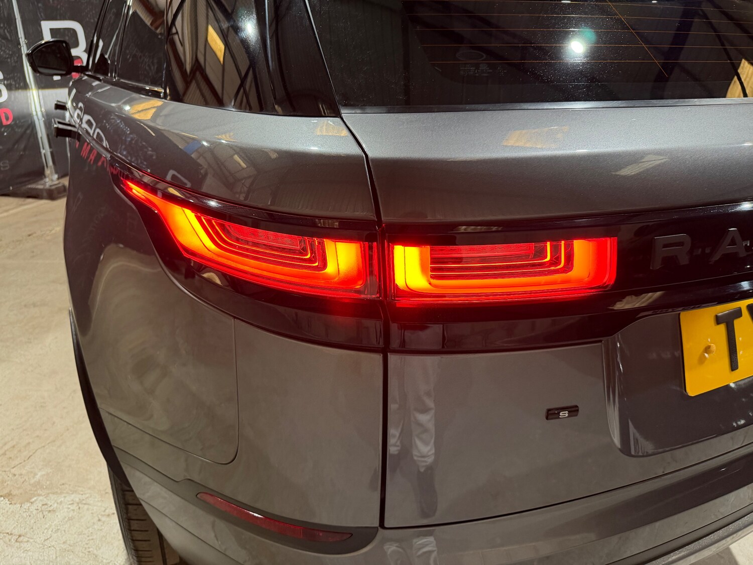 Used Land Rover Range Rover Velar 2018 for sale - 77931776: Photo 58