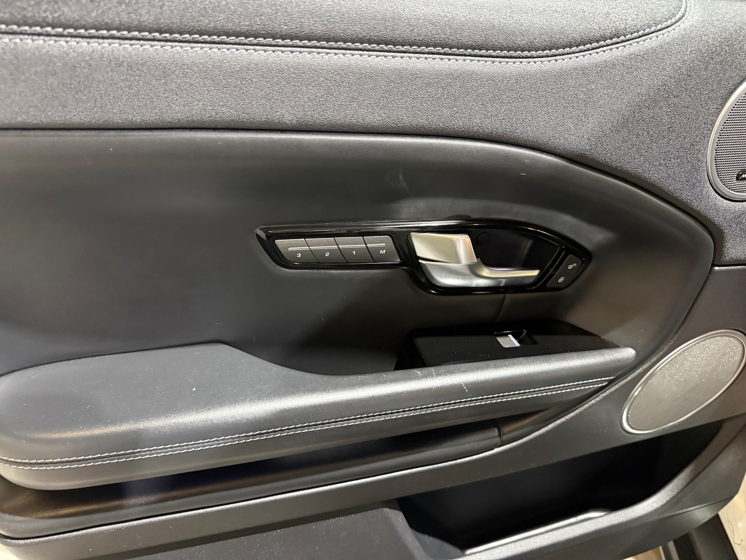 Used Land Rover Range Rover Evoque 2016 for sale - 77200803: Photo 8