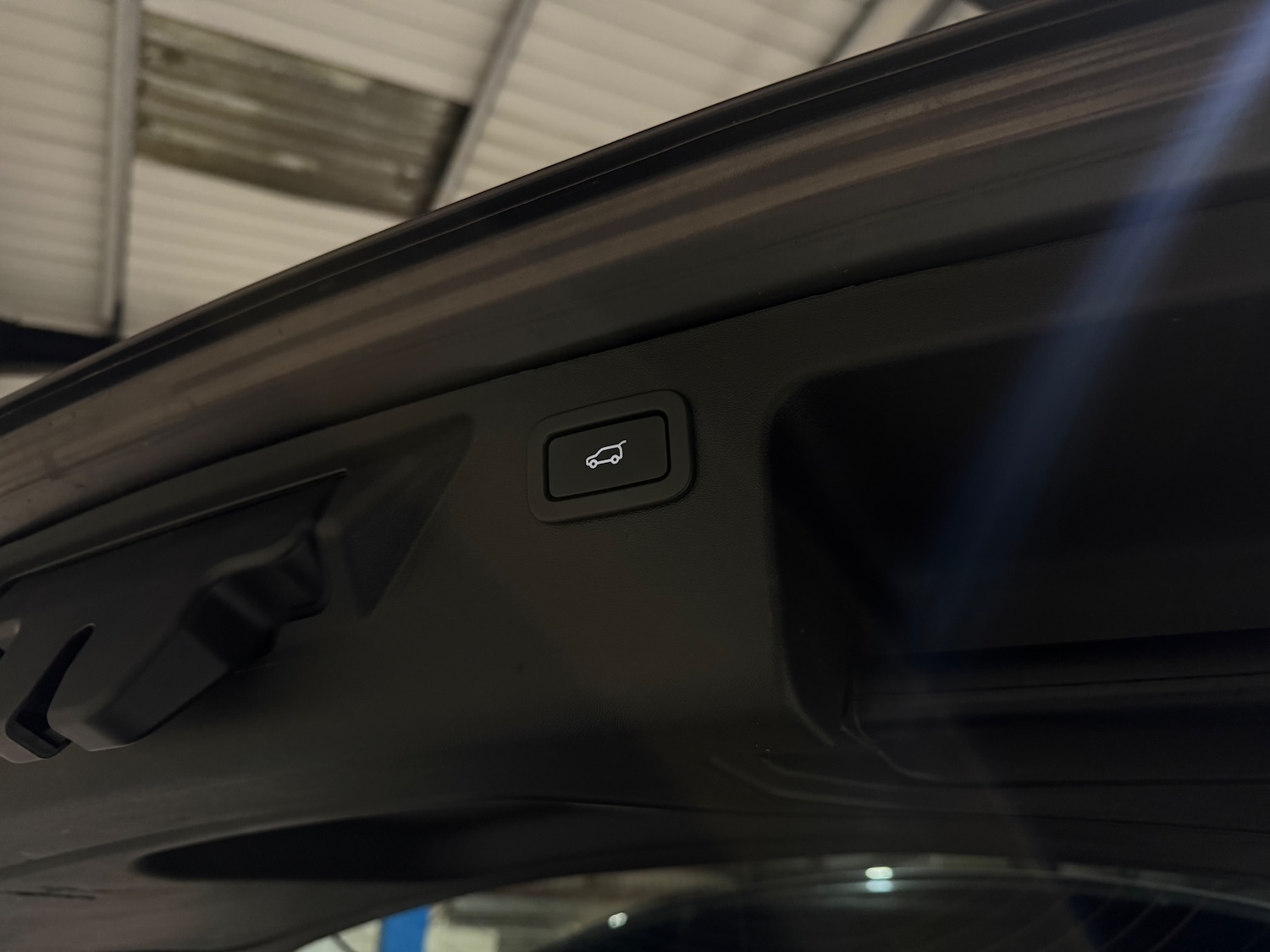 Used Land Rover Discovery Sport 2017 for sale - 77256549: Photo 16