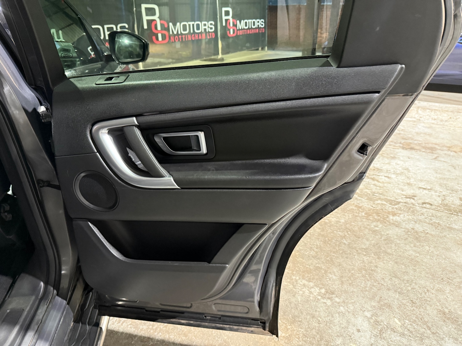 Used Land Rover Discovery Sport 2017 for sale - 77256549: Photo 18