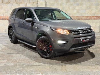 Used Land Rover Discovery Sport 2017 for sale - 77256549: Photo