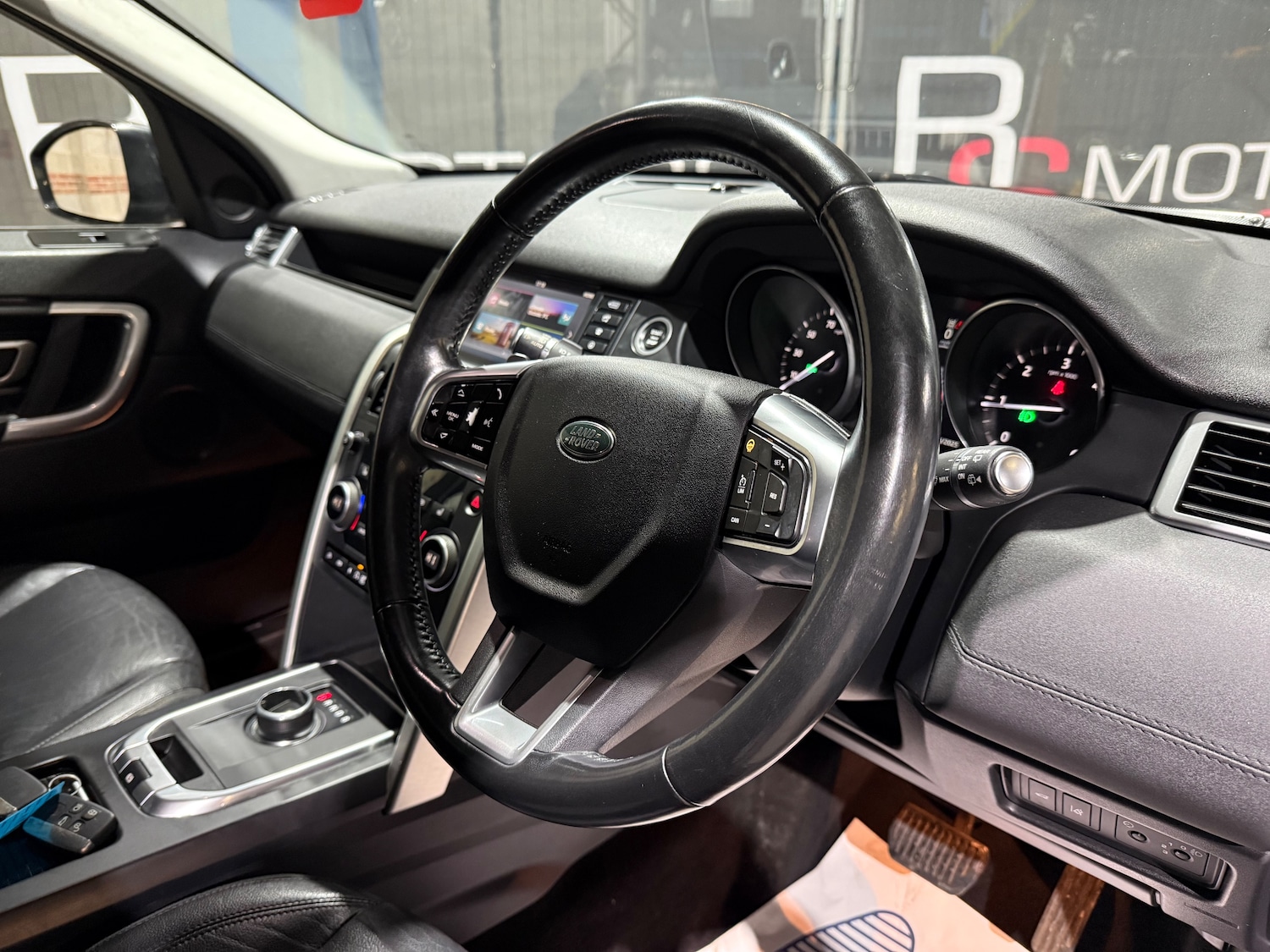 Used Land Rover Discovery Sport 2017 for sale - 77256549: Photo 25