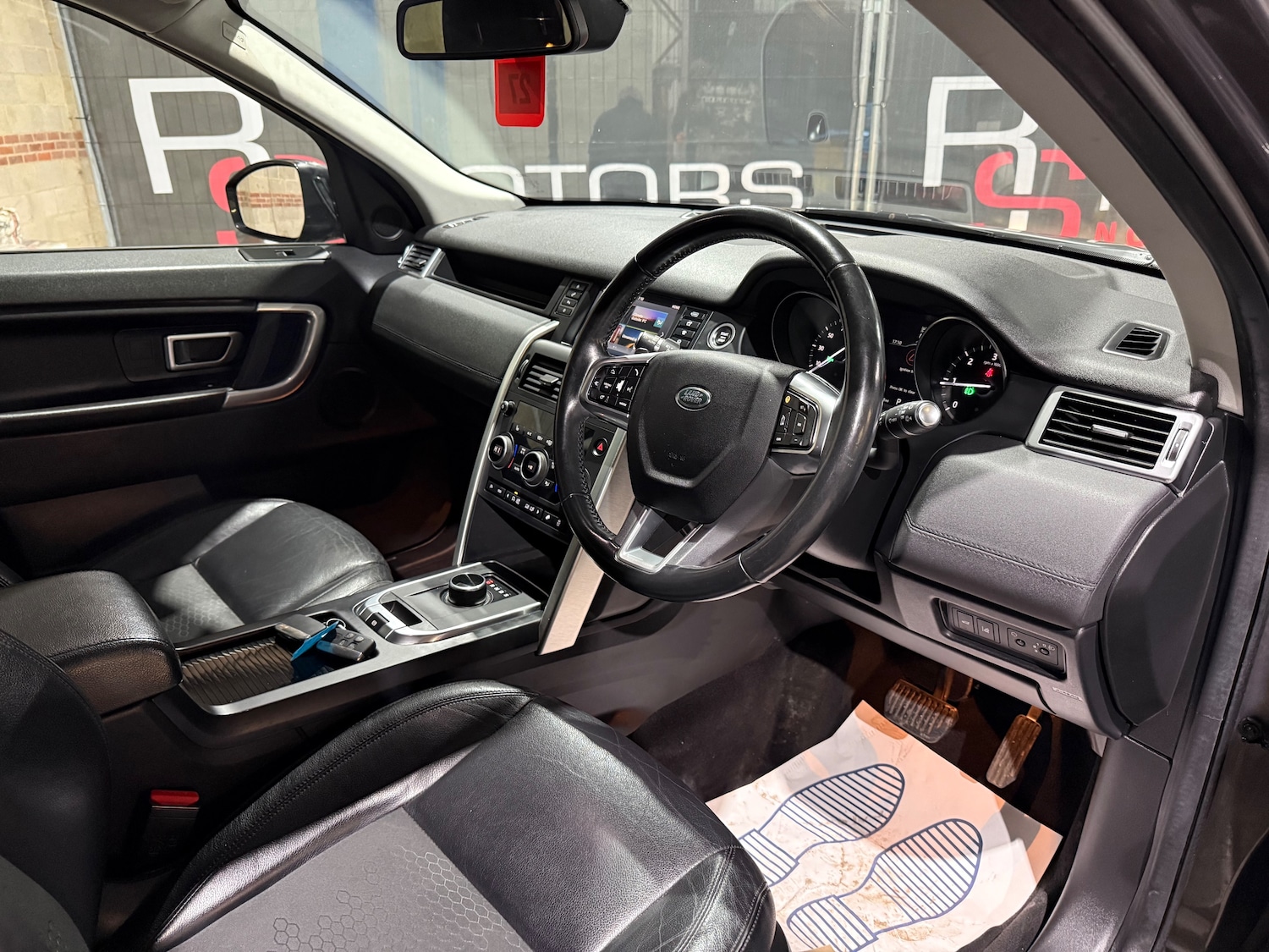 Used Land Rover Discovery Sport 2017 for sale - 77256549: Photo 26