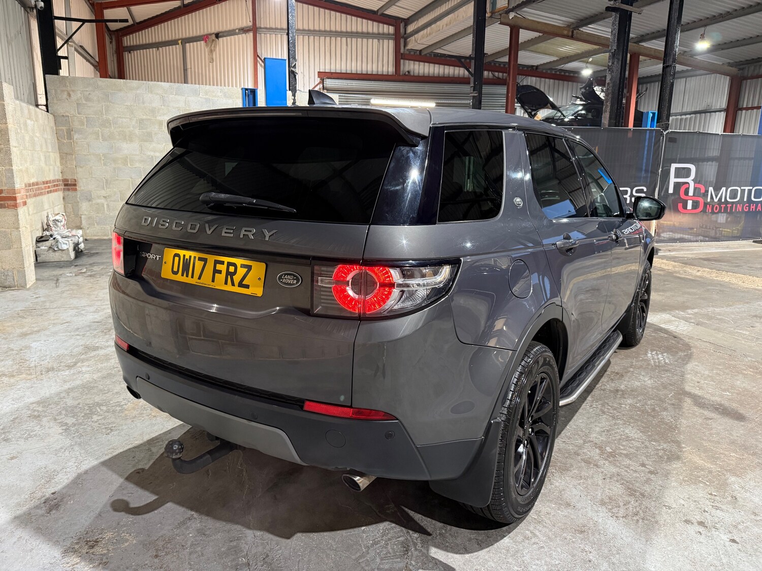 Used Land Rover Discovery Sport 2017 for sale - 77256549: Photo 3