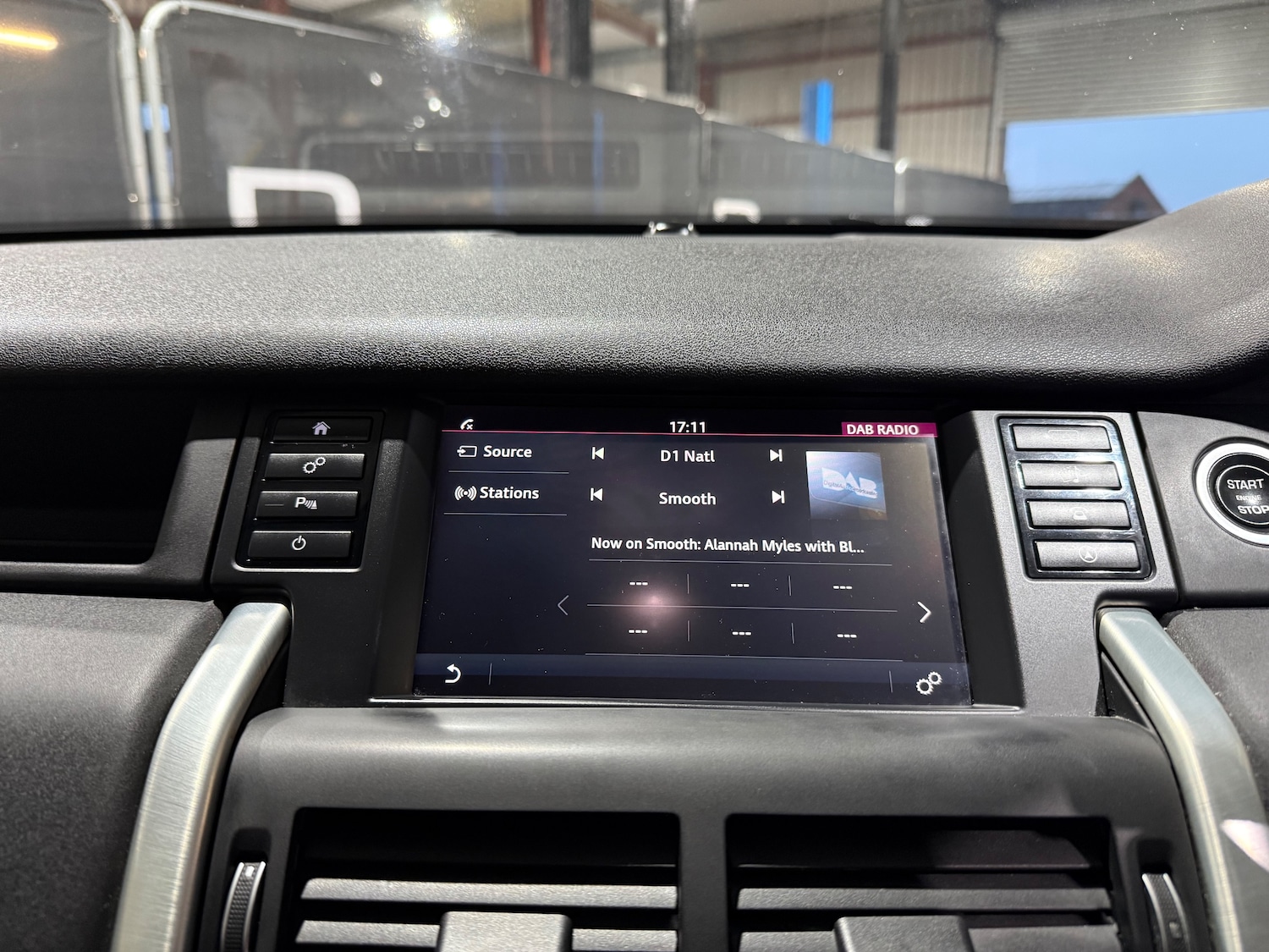 Used Land Rover Discovery Sport 2017 for sale - 77256549: Photo 43