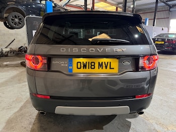 Used Land Rover Discovery Sport 2018 for sale - 79206331: Photo