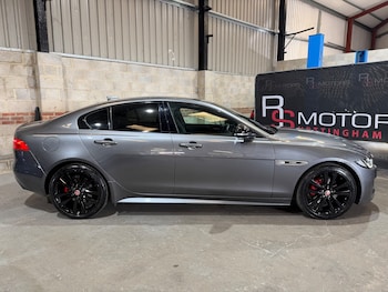 Used Jaguar XE 2017 for sale - 78584214: Photo