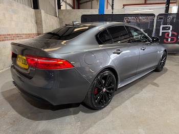Used Jaguar XE 2017 for sale - 78584214: Photo