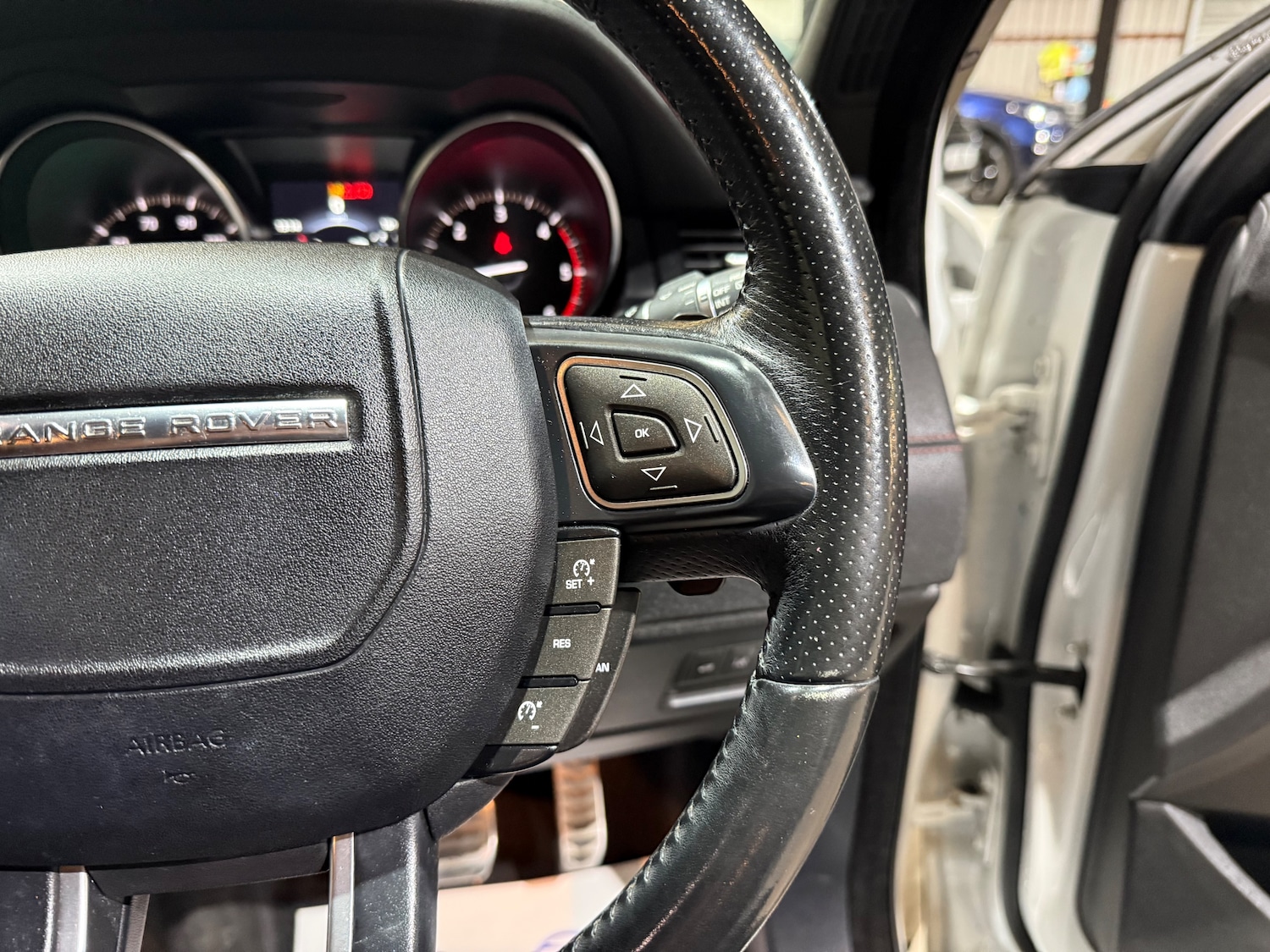 Used Land Rover Range Rover Evoque 2017 for sale - 77013979: Photo 32