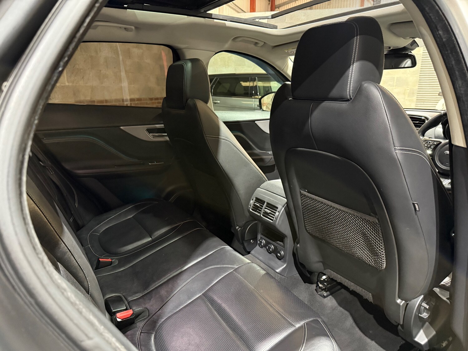 Used Jaguar F-Pace 2016 for sale - 78177244: Photo 20