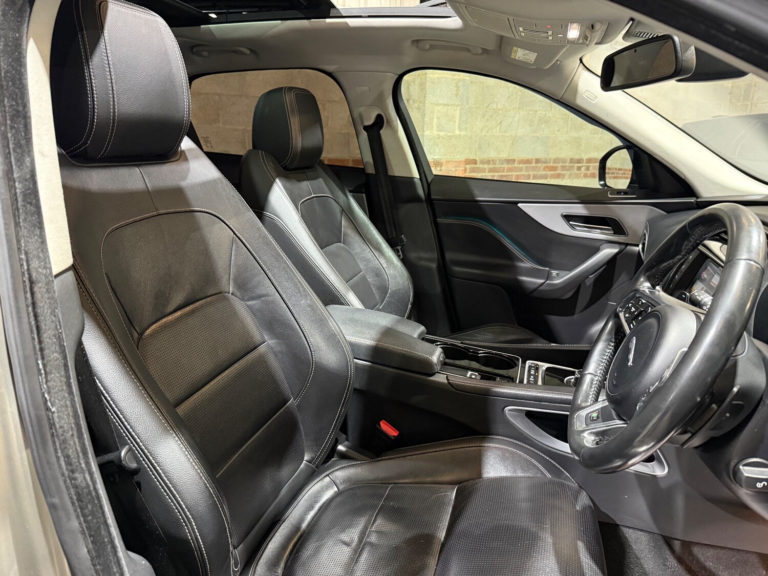 Used Jaguar F-Pace 2016 for sale - 78177244: Photo 26