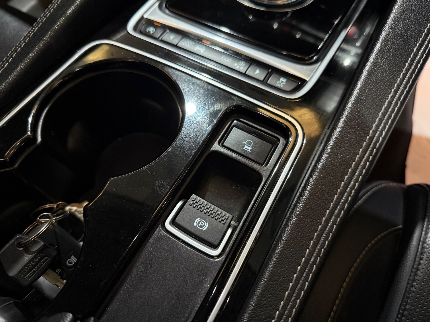 Used Jaguar F-Pace 2016 for sale - 78177244: Photo 40