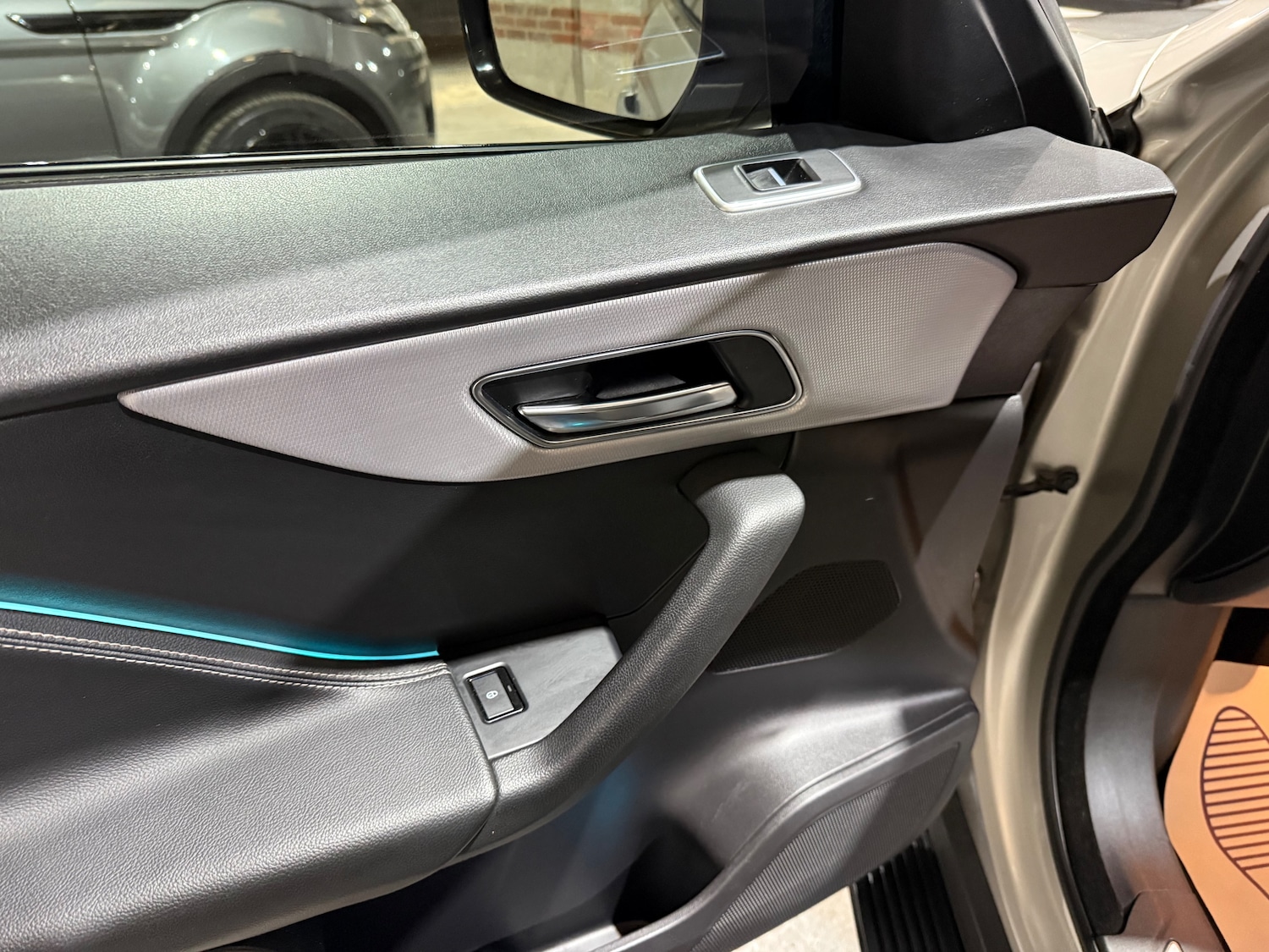 Used Jaguar F-Pace 2016 for sale - 78177244: Photo 8