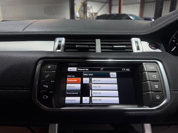Used Land Rover Range Rover Evoque 2016 for sale - 76250686: Photo 36