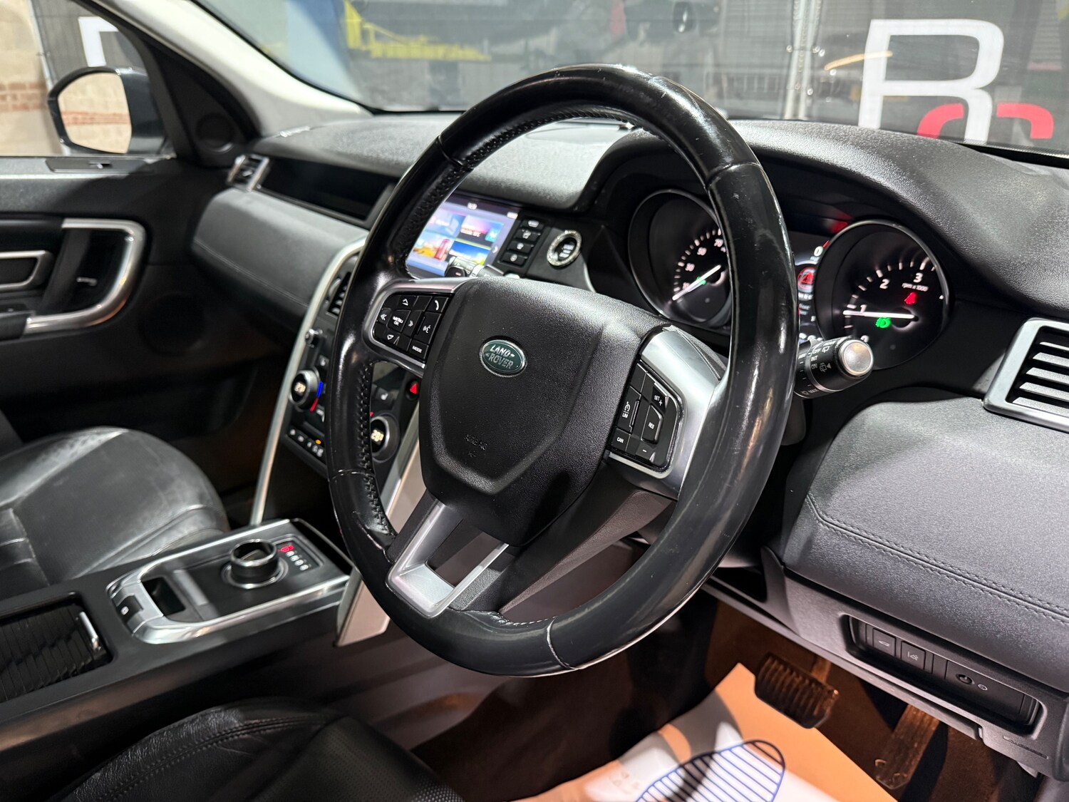 Used Land Rover Discovery Sport 2017 for sale - 77501924: Photo 29