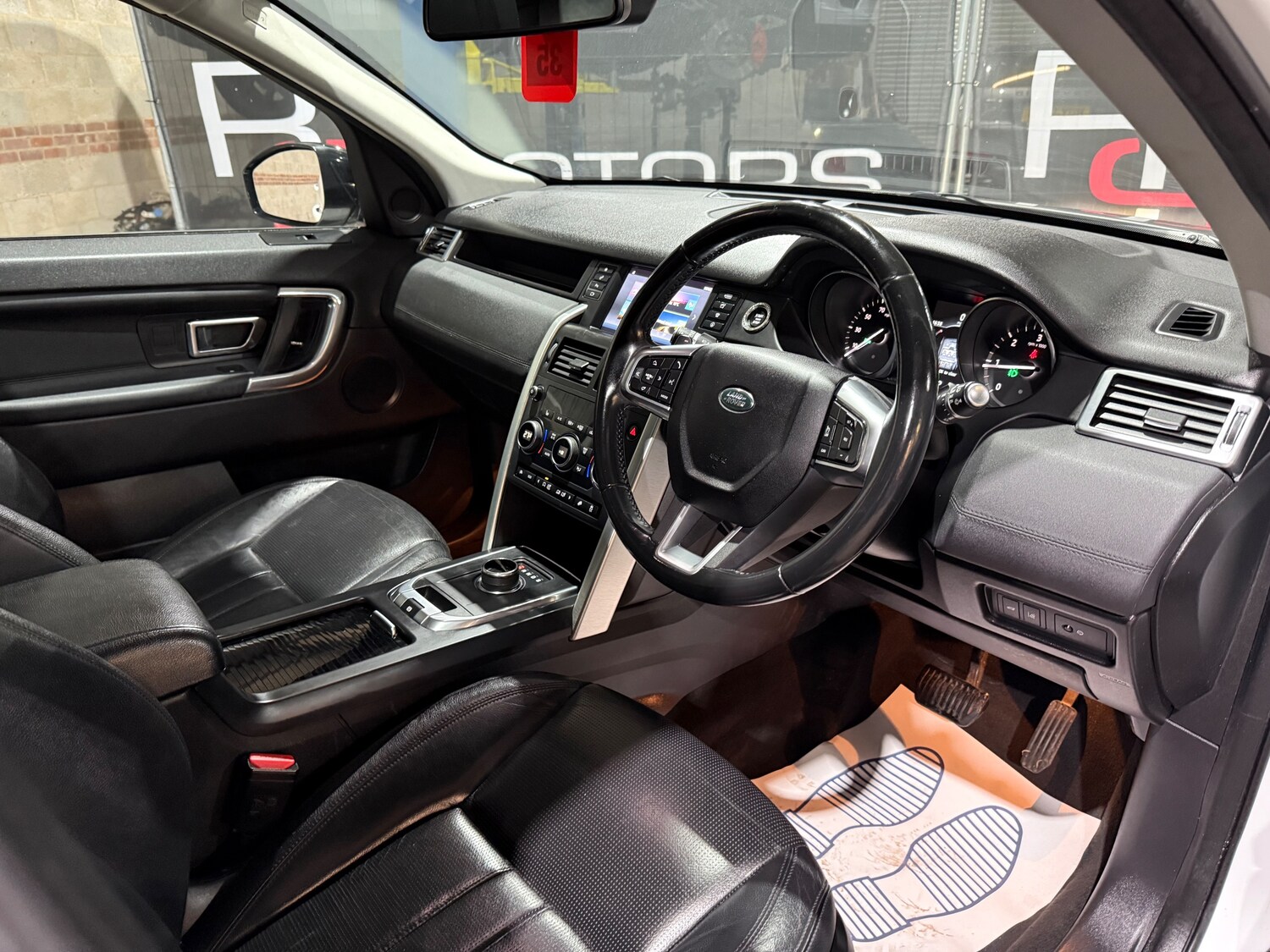 Used Land Rover Discovery Sport 2017 for sale - 77501924: Photo 30