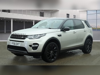 Used Land Rover Discovery Sport 2016 for sale - 75982918: Photo