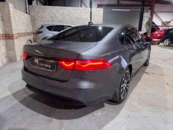 Used Jaguar XF 2016 for sale - 74986818: Photo