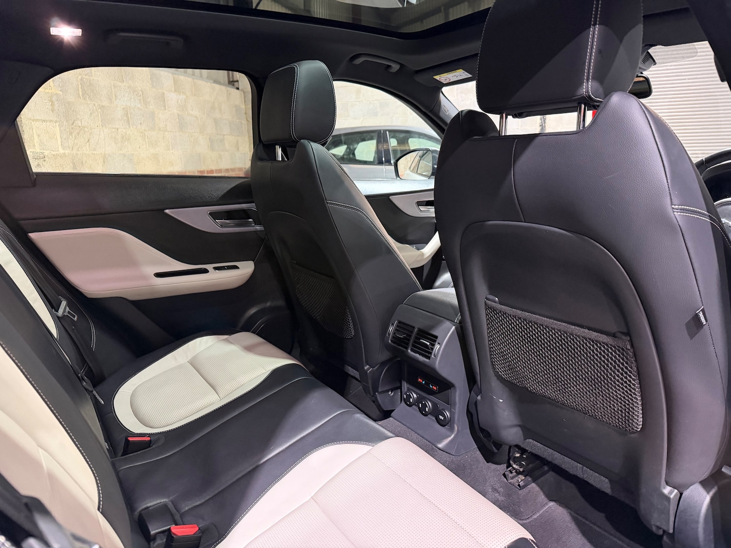 Used Jaguar F-Pace 2017 for sale - 77054904: Photo 22