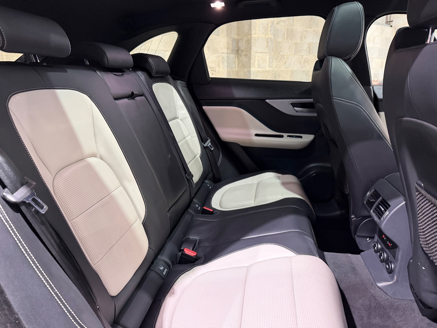 Used Jaguar F-Pace 2017 for sale - 77054904: Photo 23