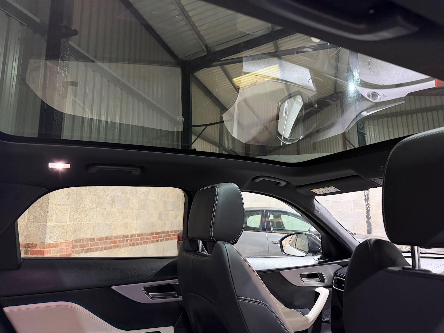 Used Jaguar F-Pace 2017 for sale - 77054904: Photo 24