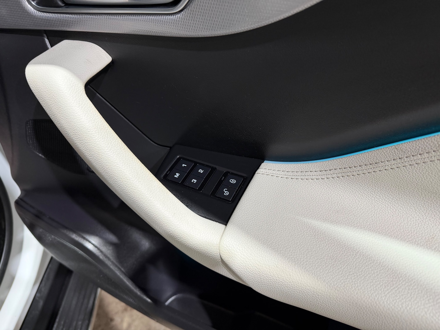 Used Jaguar F-Pace 2017 for sale - 77054904: Photo 26