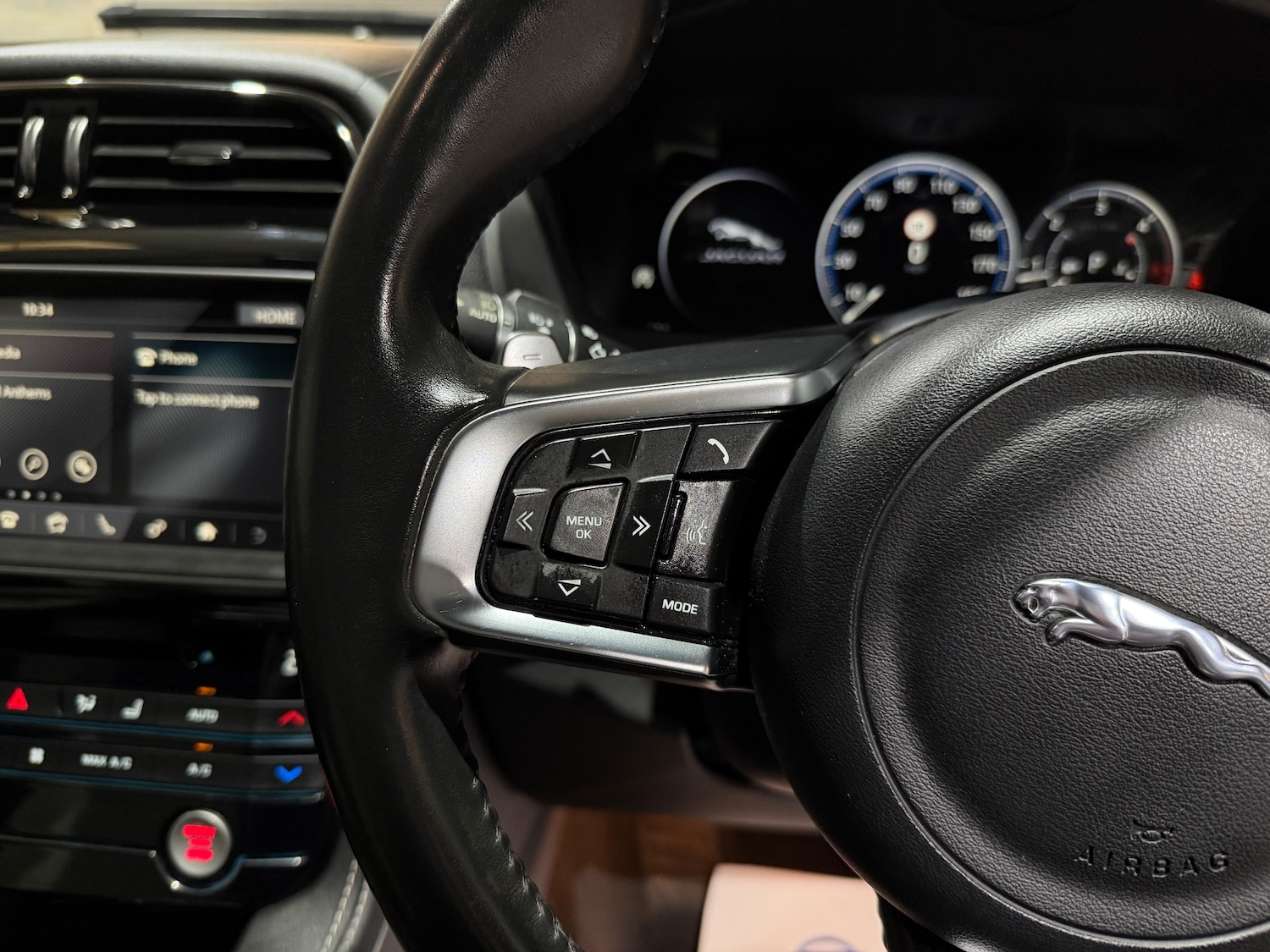 Used Jaguar F-Pace 2017 for sale - 77054904: Photo 34