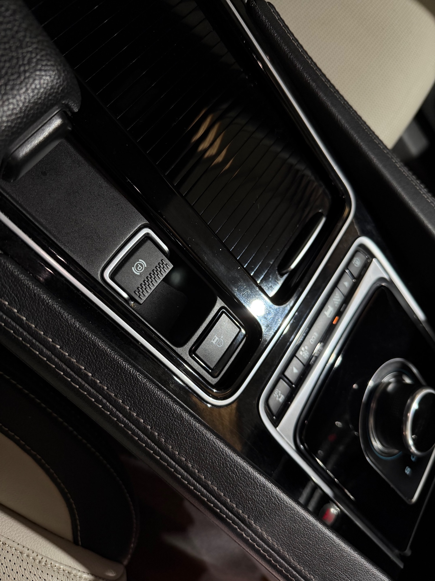 Used Jaguar F-Pace 2017 for sale - 77054904: Photo 47