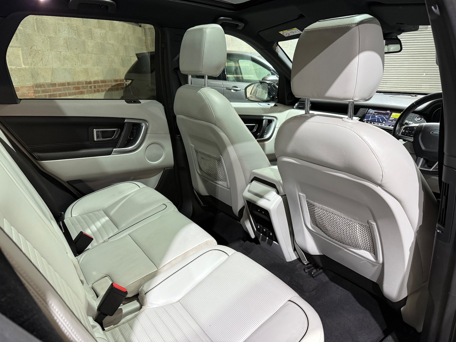 Used Land Rover Discovery Sport 2017 for sale - 76204674: Photo 21