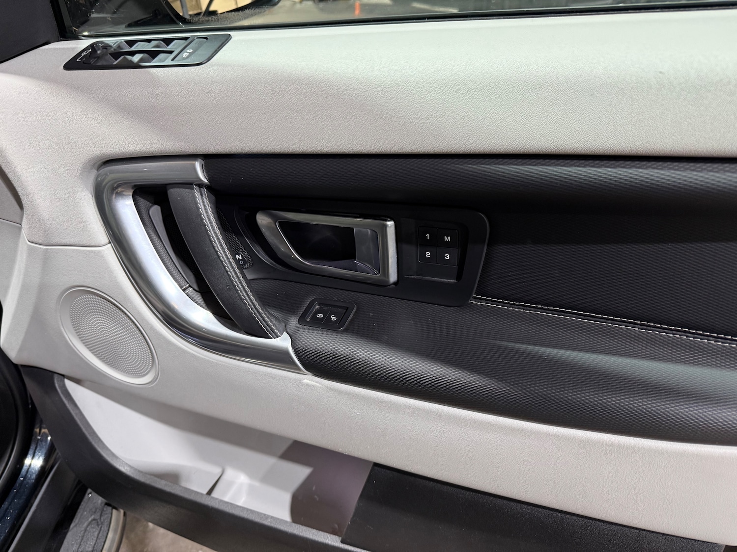 Used Land Rover Discovery Sport 2017 for sale - 76204674: Photo 28